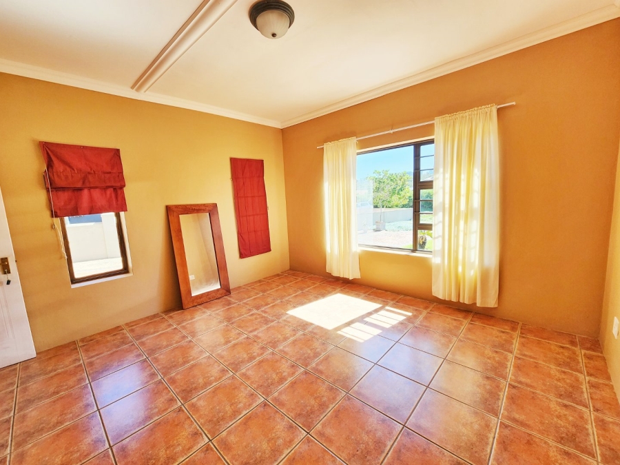 4 Bedroom Property for Sale in Cola Beach Western Cape